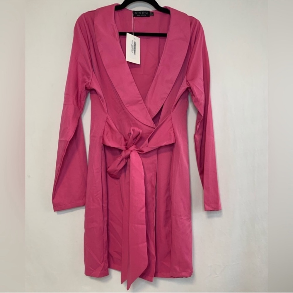 In The Style Women’s Pink Satin Tie Waist Blazer Dress Size 10 - Picture 2 of 9